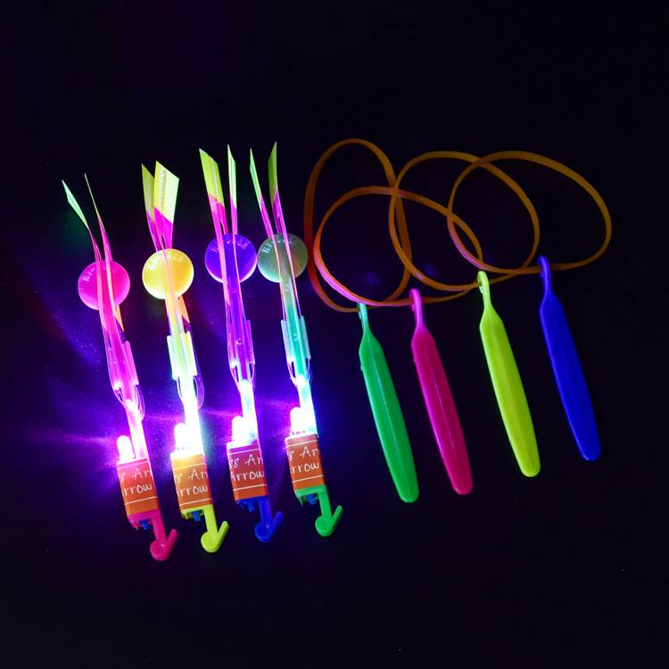 Straight hook arrows (two flashes)